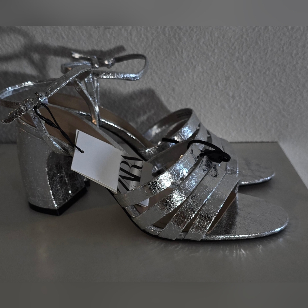 HEELED METALLIC SANDALS